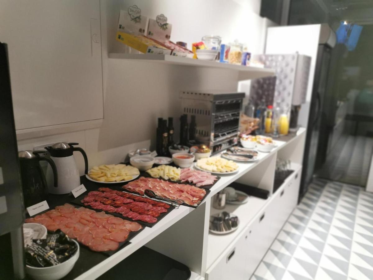 Hotel Plaza Obradoiro By Bossh! Hotels Сантьяго-де-Компостела Экстерьер фото
