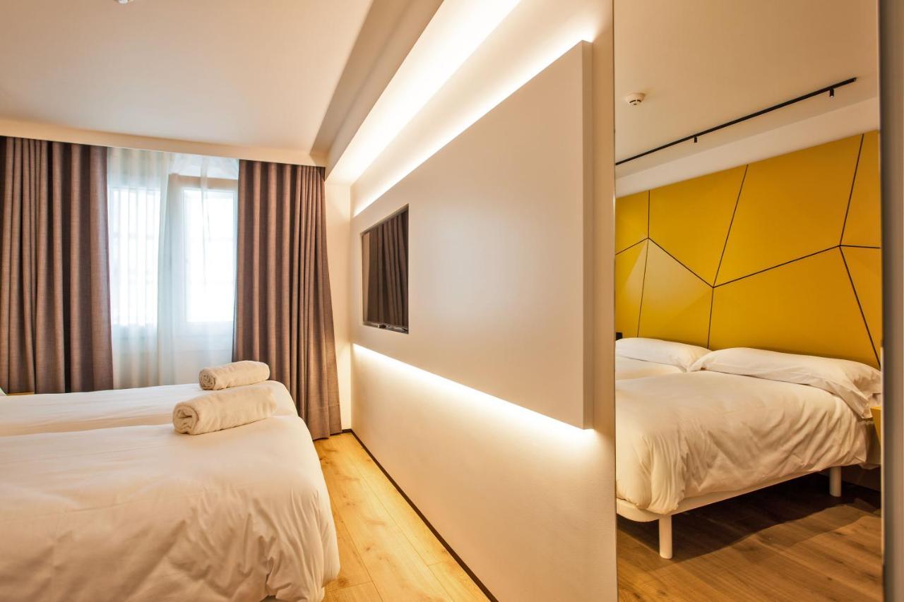 Hotel Plaza Obradoiro By Bossh! Hotels Сантьяго-де-Компостела Экстерьер фото